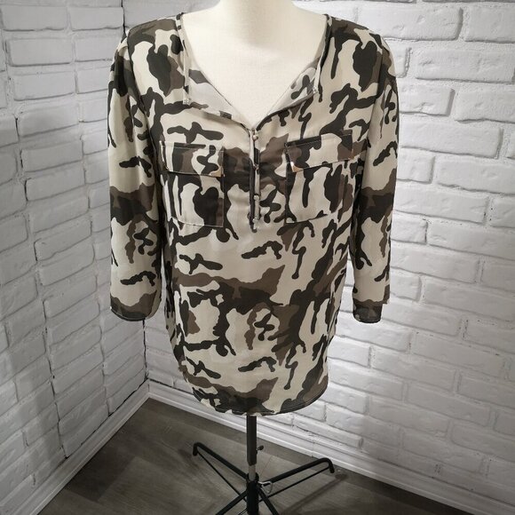 FDJ French Dressing Jeans Ladies Camo Print Size 10 Blouse - Picture 3 of 12